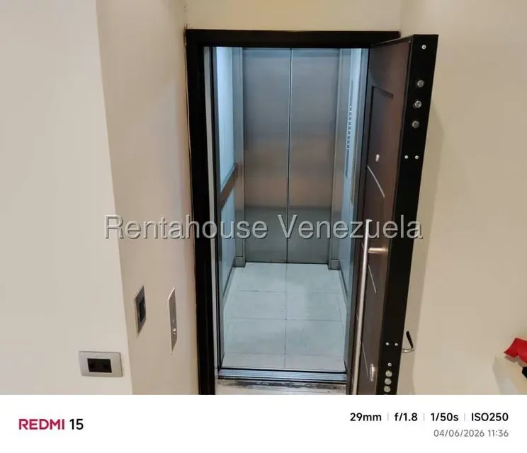 Apartamento (1 Nivel) en Venta en Los Samanes, Distrito Metropolitano - 11