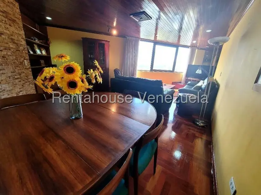 Apartamento (1 Nivel) en Alquiler en Chuao, Distrito Metropolitano - 4
