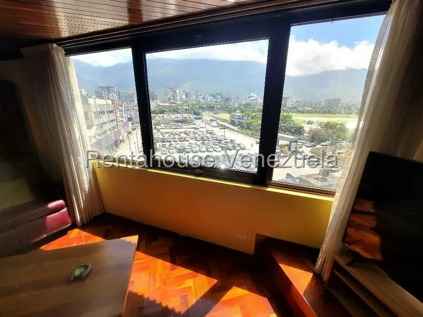 Apartamento (1 Nivel) en Alquiler en Chuao, Distrito Metropolitano - 8