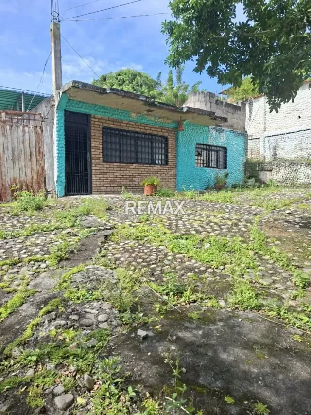 Ubicación: Sector La Laguna, Aldea Sucre, Vía Principal, Vía Transandina, Estado Táchira