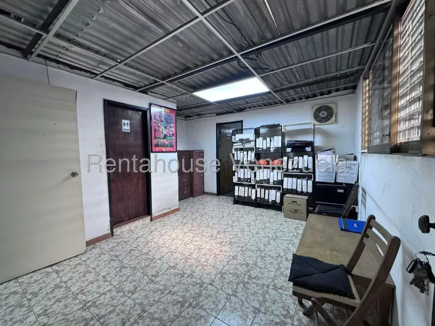 Negocios y Empresas (Servicios) en Venta en La Guairita, Distrito Metropolitano - 24