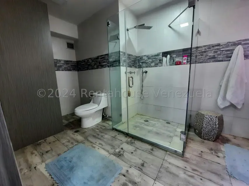 Apartamento (1 Nivel) en Venta en La Lago, Zulia - 18