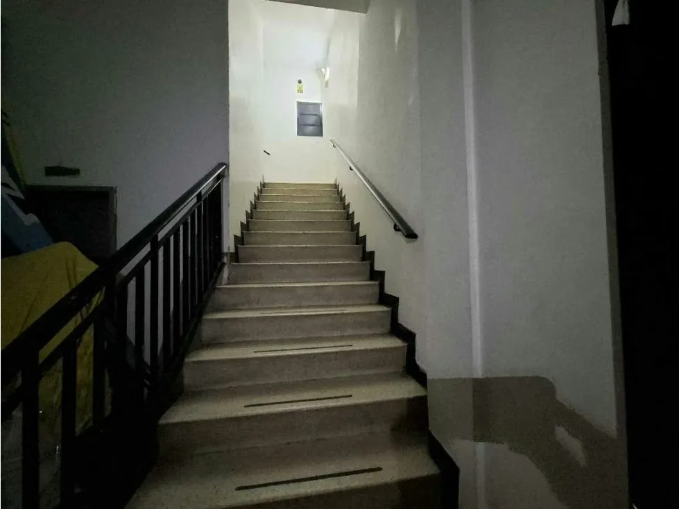 EDIFICIO EN VENTA EN EL CORAZON DEL CENTRO DE CARACAS 1500m2 - 3