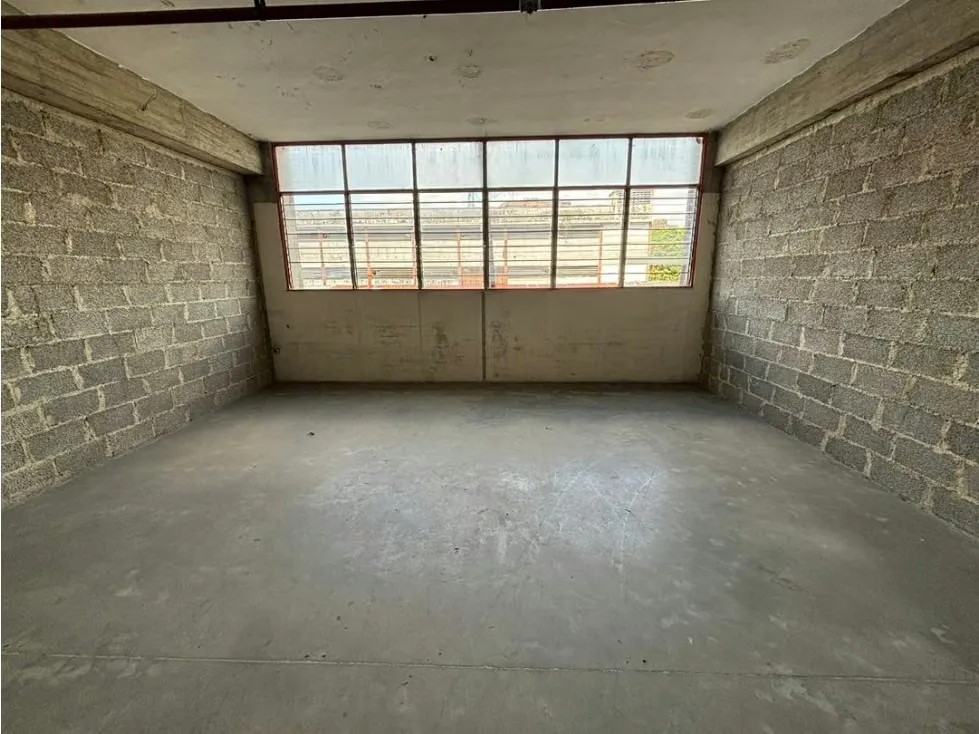 Se Alquila Deposito 36m² Palo Verde - 2