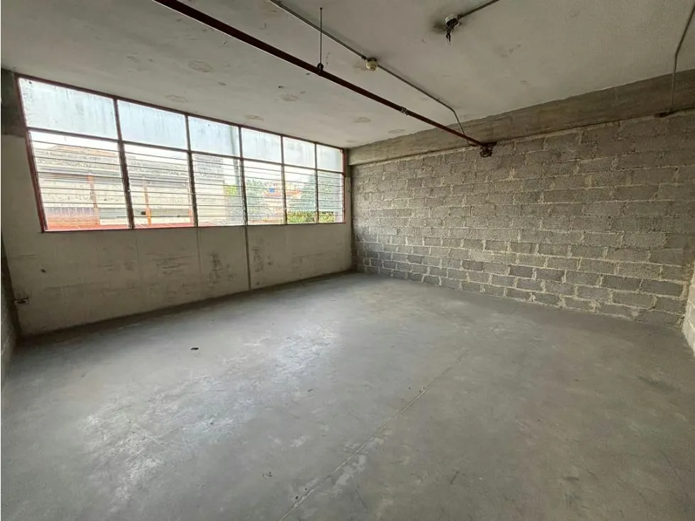 Se Alquila Deposito 36m² Palo Verde - 3