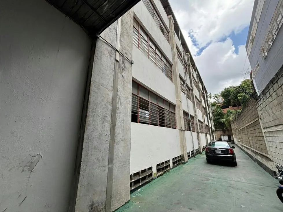 Se Alquila Deposito 36m² Palo Verde - 9