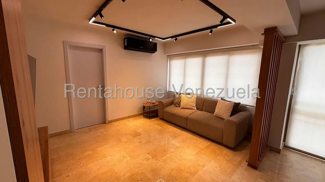 Apartamento (1 Nivel) en Alquiler en Campo Alegre, Distrito Metropolitano - 8