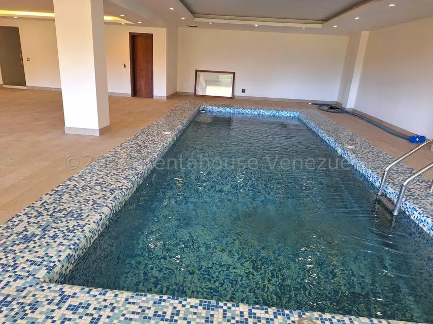 Casa (Multipes Niveles) en Venta en La Lagunita Country Club, Distrito Metropolitano - 34