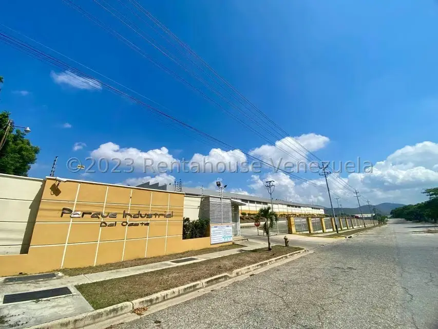 Galpon - Deposito en Venta en Zona Industrial 2, Lara - 2