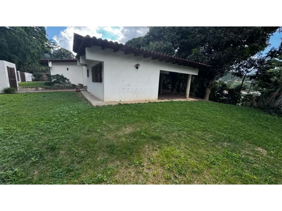 Vendo casa 1069m2 4H+S/4.5B+S/6P Prados del este - 3