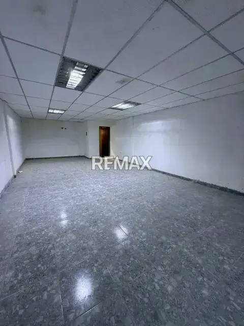Se Vende Local Av Luis Del Valle Garcia, Edif. Ofi Centro Planet