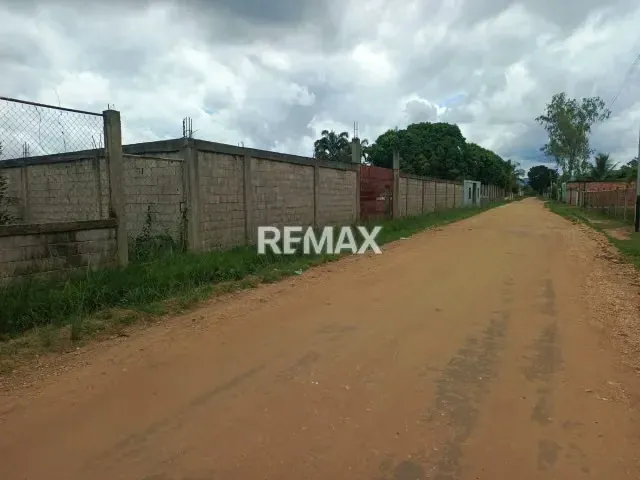 VENDO TERRENO DE 3.700 MTS2 - 2