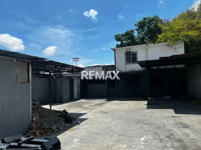 ALQUILO LOCAL INDUSTRIAL TALLER EN BARQUISIMETO - 6