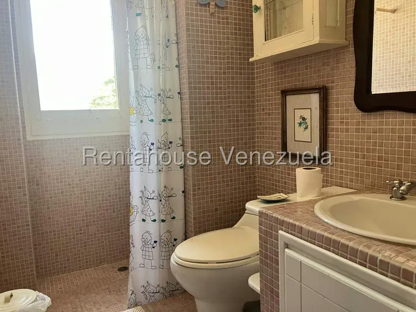 Apartamento (1 Nivel) en Alquiler en Colinas de Bello Monte, Distrito Metropolitano - 14