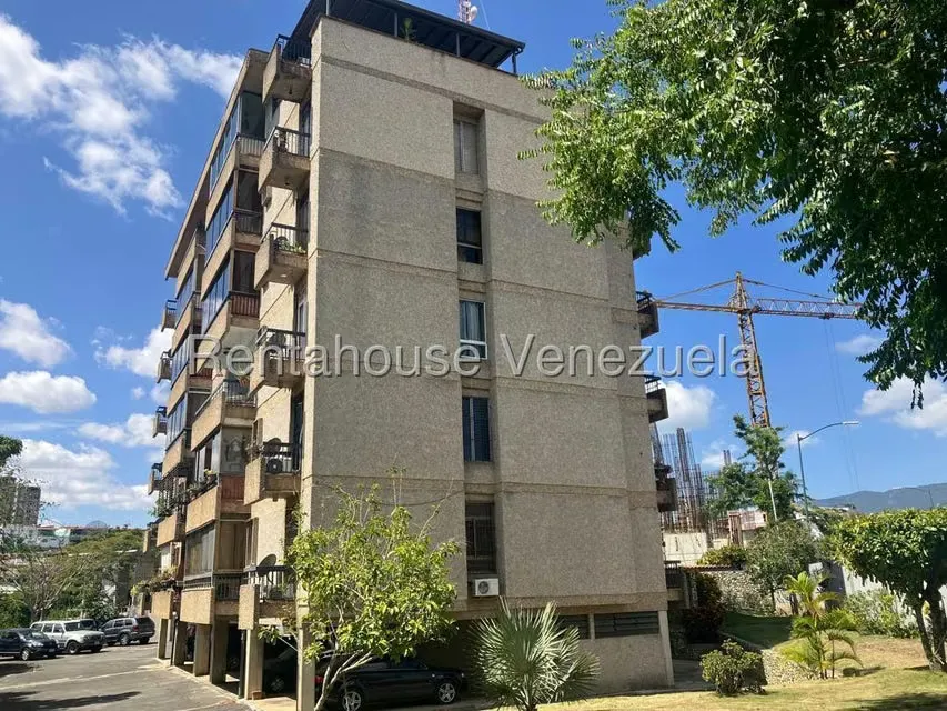 Apartamento (1 Nivel) en Alquiler en Colinas de Bello Monte, Distrito Metropolitano - 3