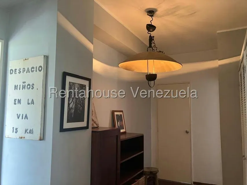 Apartamento (1 Nivel) en Alquiler en Colinas de Bello Monte, Distrito Metropolitano - 25