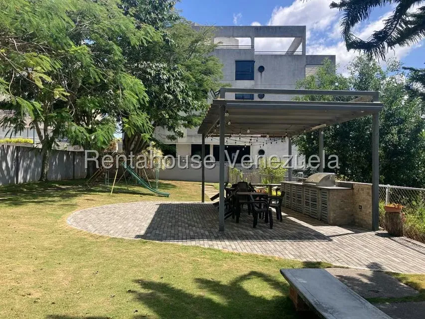 Apartamento (1 Nivel) en Alquiler en Colinas de Bello Monte, Distrito Metropolitano - 4