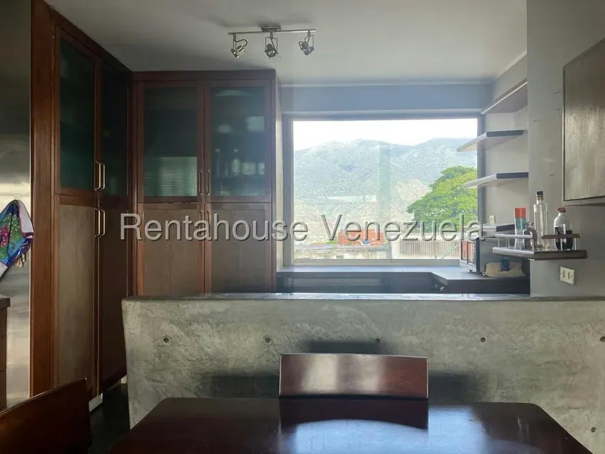 Apartamento (1 Nivel) en Alquiler en Colinas de Bello Monte, Distrito Metropolitano - 32
