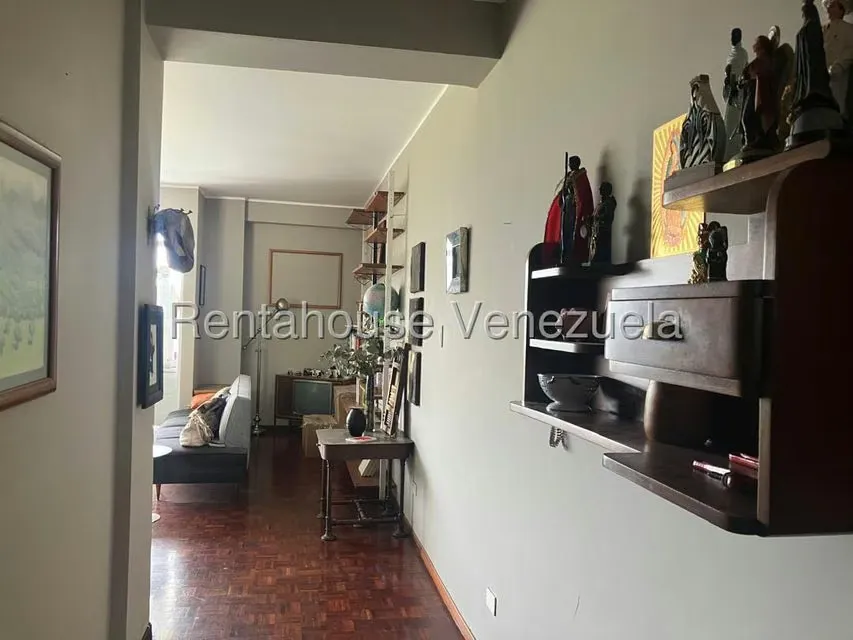 Apartamento (1 Nivel) en Alquiler en Colinas de Bello Monte, Distrito Metropolitano - 34