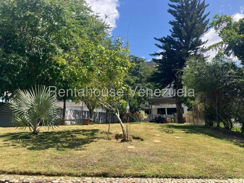 Apartamento (1 Nivel) en Alquiler en Colinas de Bello Monte, Distrito Metropolitano - 39