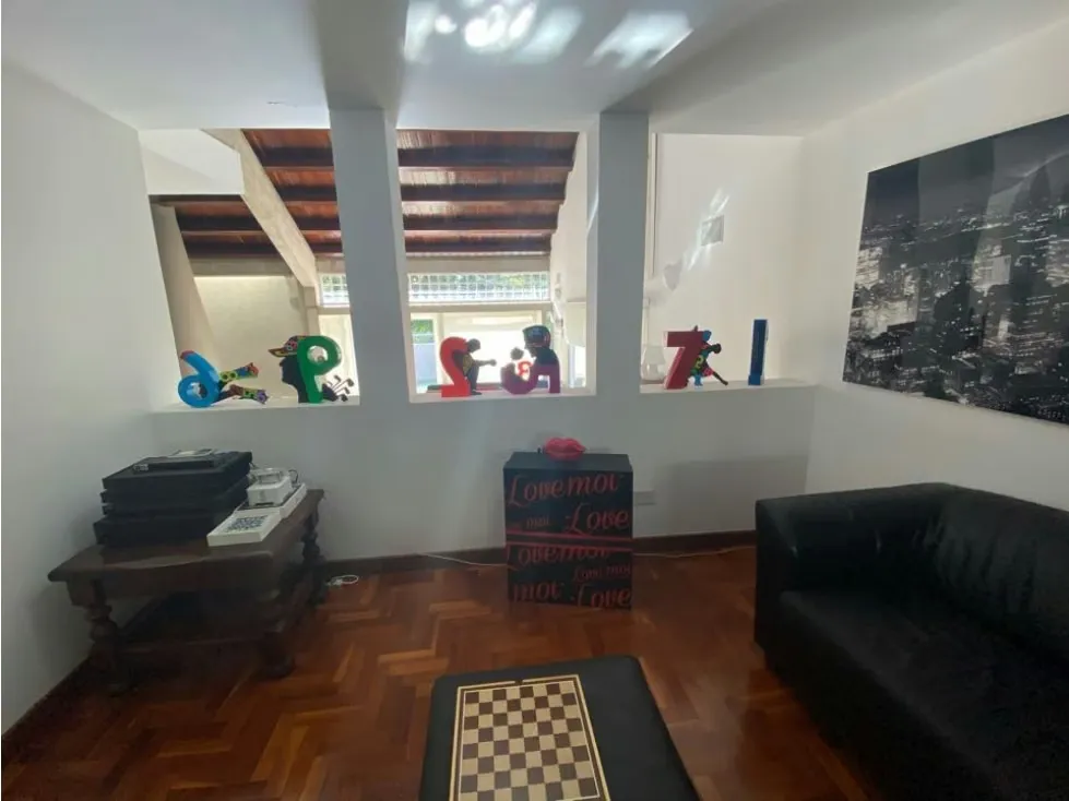 Se vende casa 400m2 La Lagunita 3597 - 2