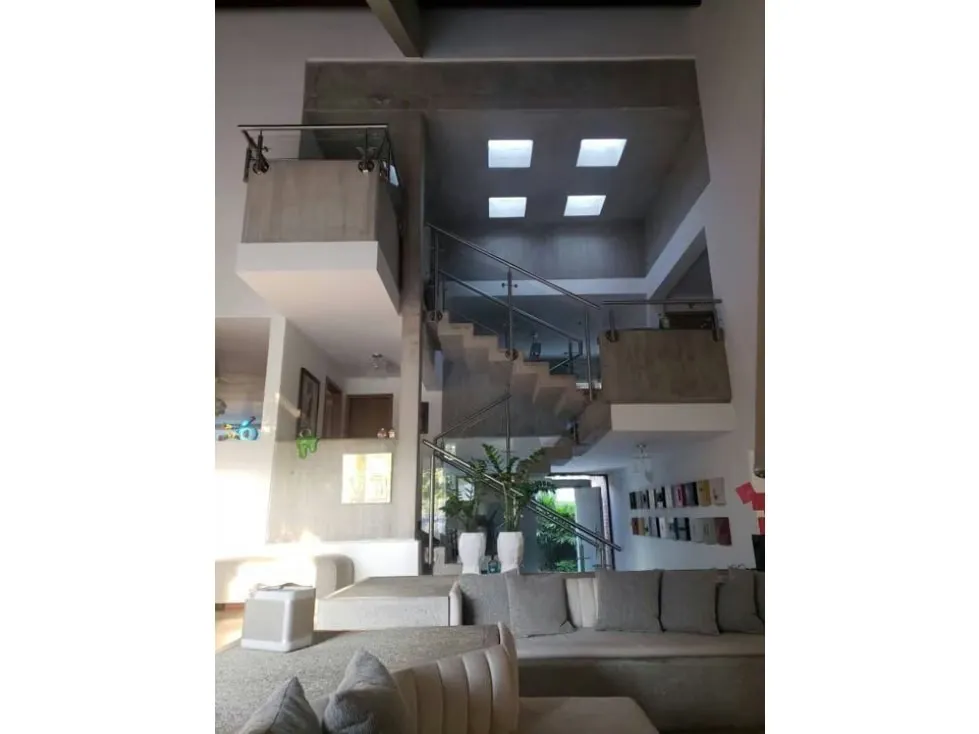 Se vende casa 400m2 La Lagunita 3597 - 23