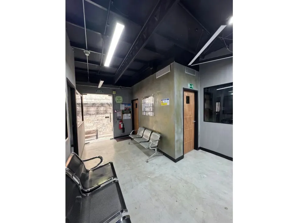 Venta de Casa Comercial en Los Chaguaramos 1582DR 840M2/8B/19Ofic. - 15