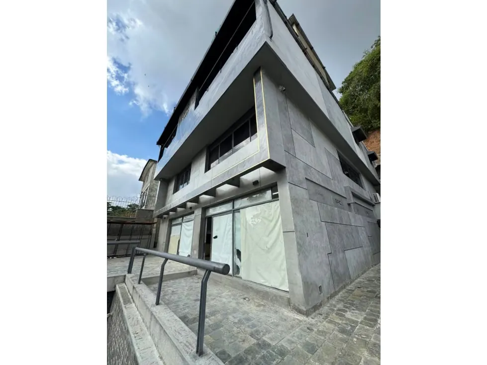 Venta de Casa Comercial en Los Chaguaramos 1582DR 840M2/8B/19Ofic. - 3