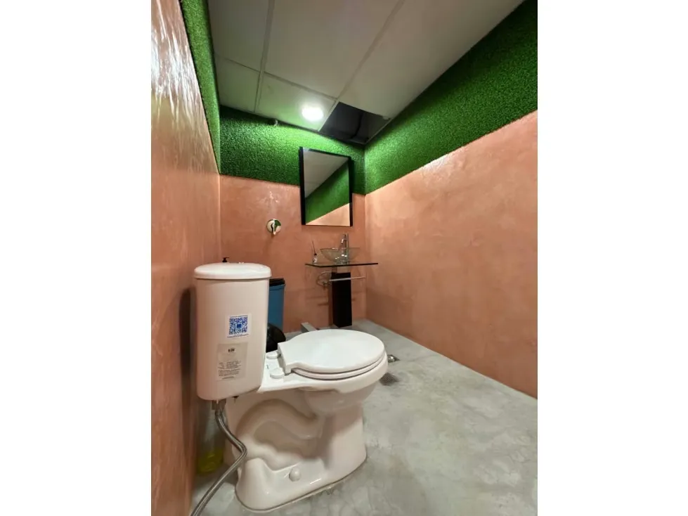 Venta de Casa Comercial en Los Chaguaramos 1582DR 840M2/8B/19Ofic. - 26