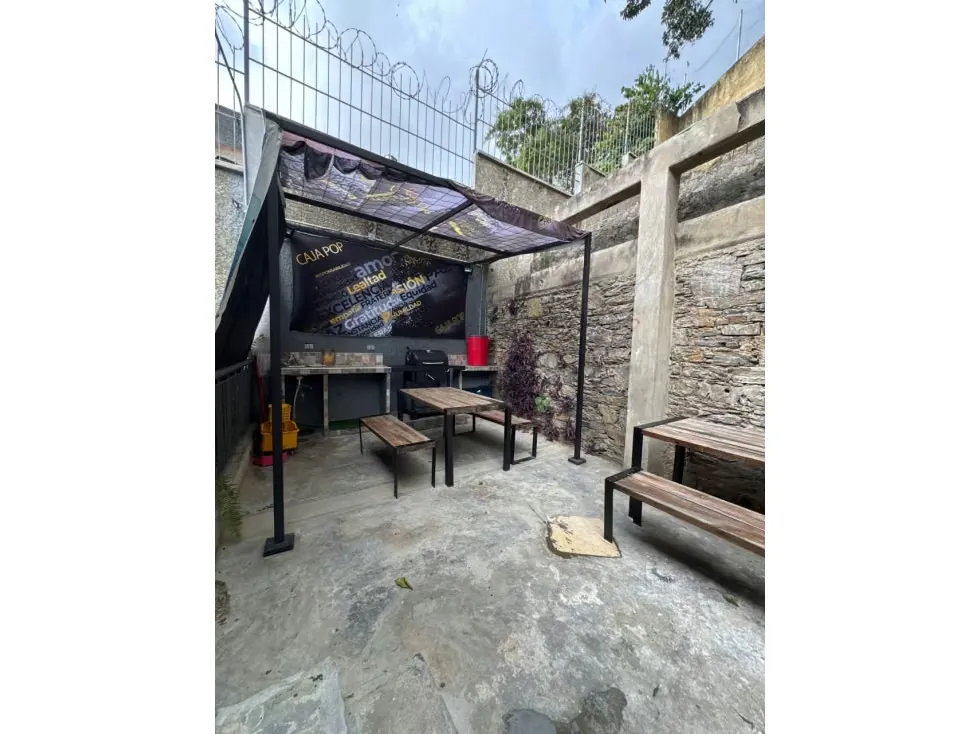 Venta de Casa Comercial en Los Chaguaramos 1582DR 840M2/8B/19Ofic. - 29
