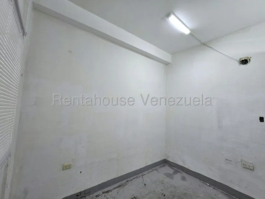 Local Comercial en Alquiler en Del Este, Lara - 16