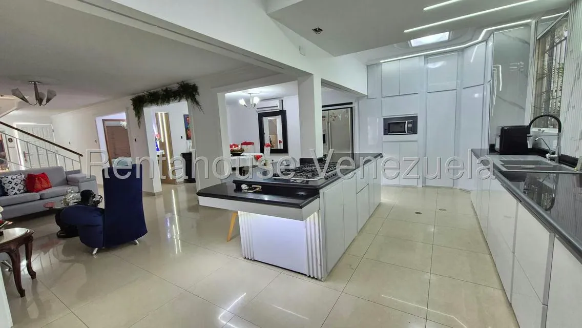 Casa (Duplex) en Venta en La Rosaleda, Lara - 13
