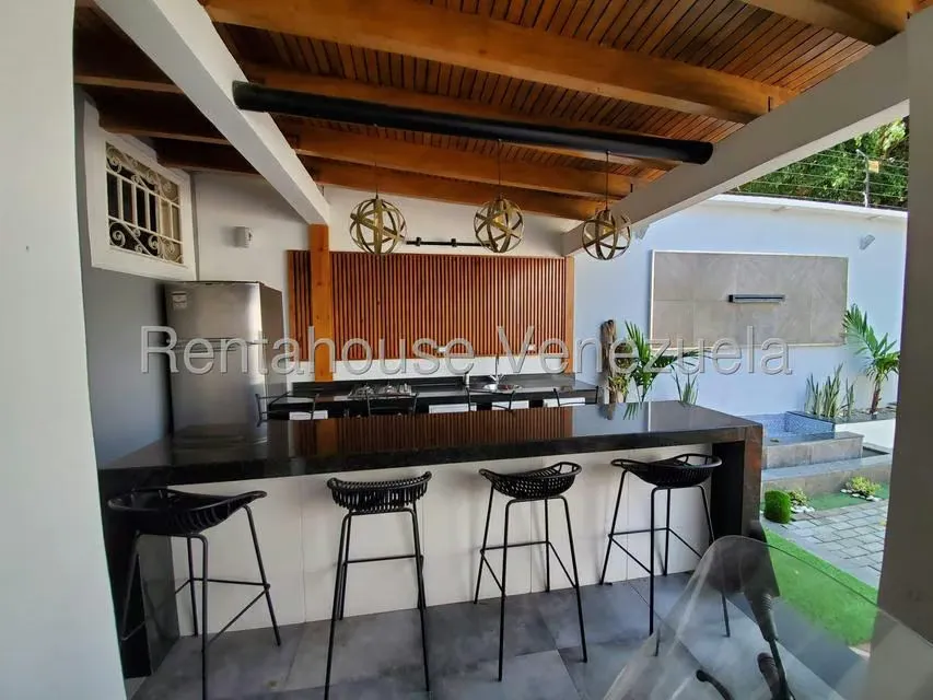 Casa (Duplex) en Venta en La Rosaleda, Lara - 30