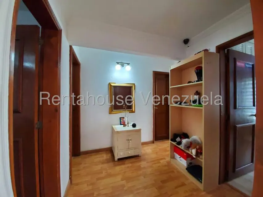 Casa (Duplex) en Venta en La Rosaleda, Lara - 32