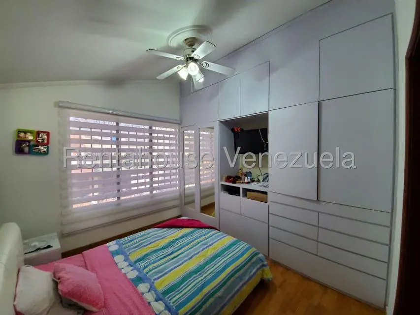 Casa (Duplex) en Venta en La Rosaleda, Lara - 38