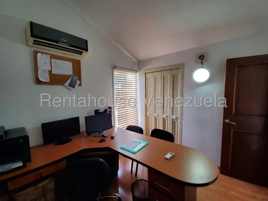 Casa (Duplex) en Venta en La Rosaleda, Lara - 40
