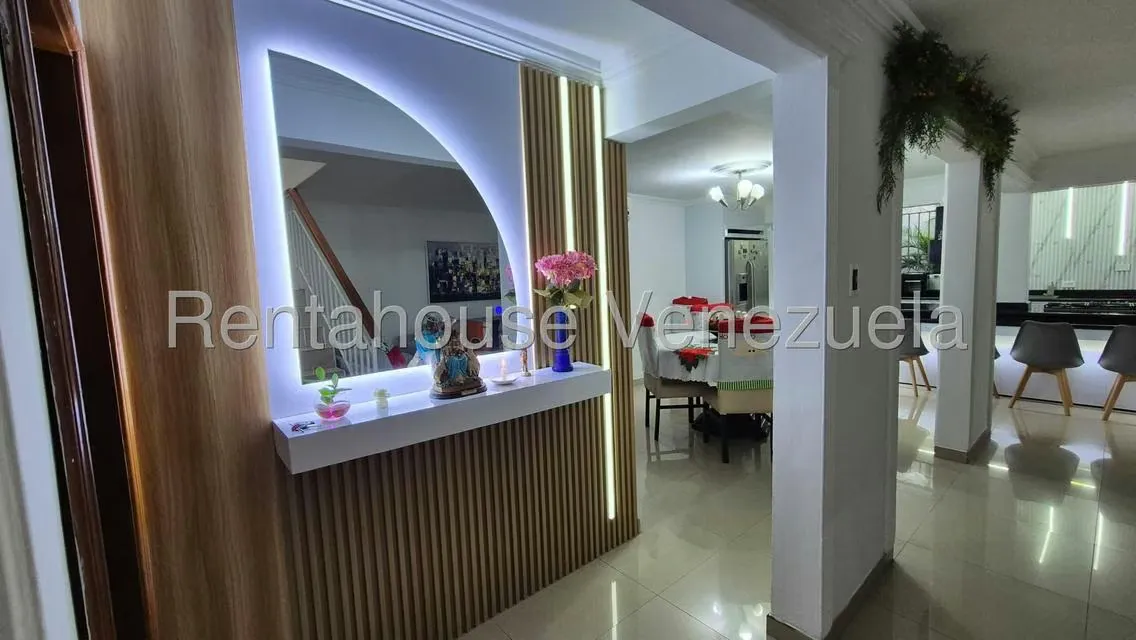 Casa (Duplex) en Venta en La Rosaleda, Lara - 8