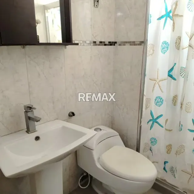 SE VENDE APARTAMENTO EN LA URB. PARQUE LOS SAMANES - 12