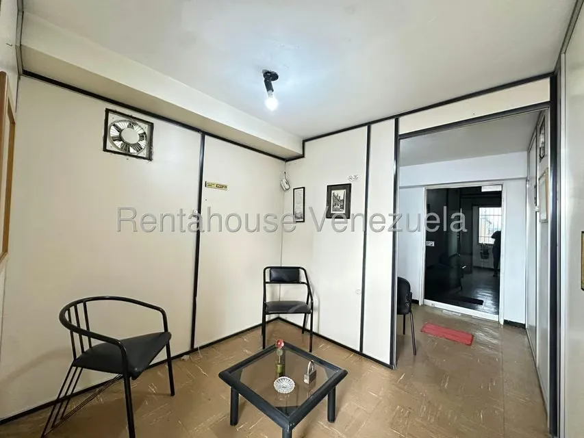 Local Comercial en Alquiler en Zona Centro, Aragua - 11