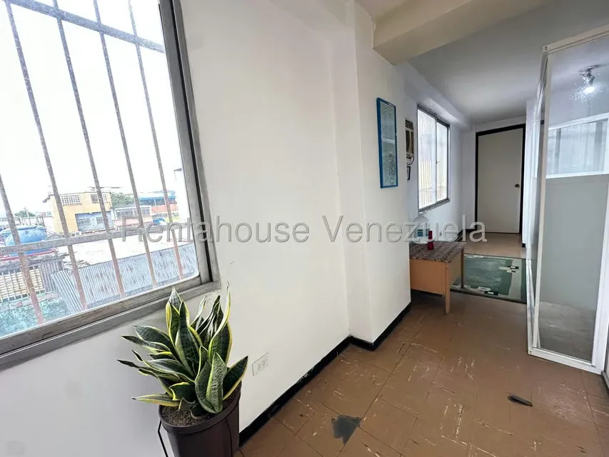 Local Comercial en Alquiler en Zona Centro, Aragua - 12