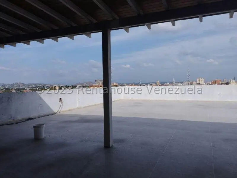 Edificio en Venta en Centro, Lara - 21