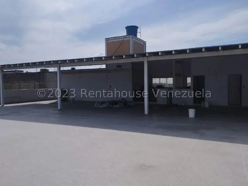 Edificio en Venta en Centro, Lara - 24