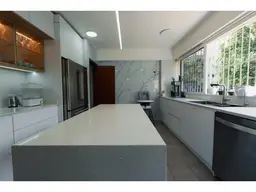 View 10