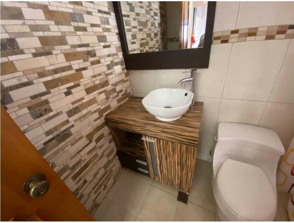 Se vende Casa Comercial 605,45m² 8h/6b/8-10p LaTrinidad - 19