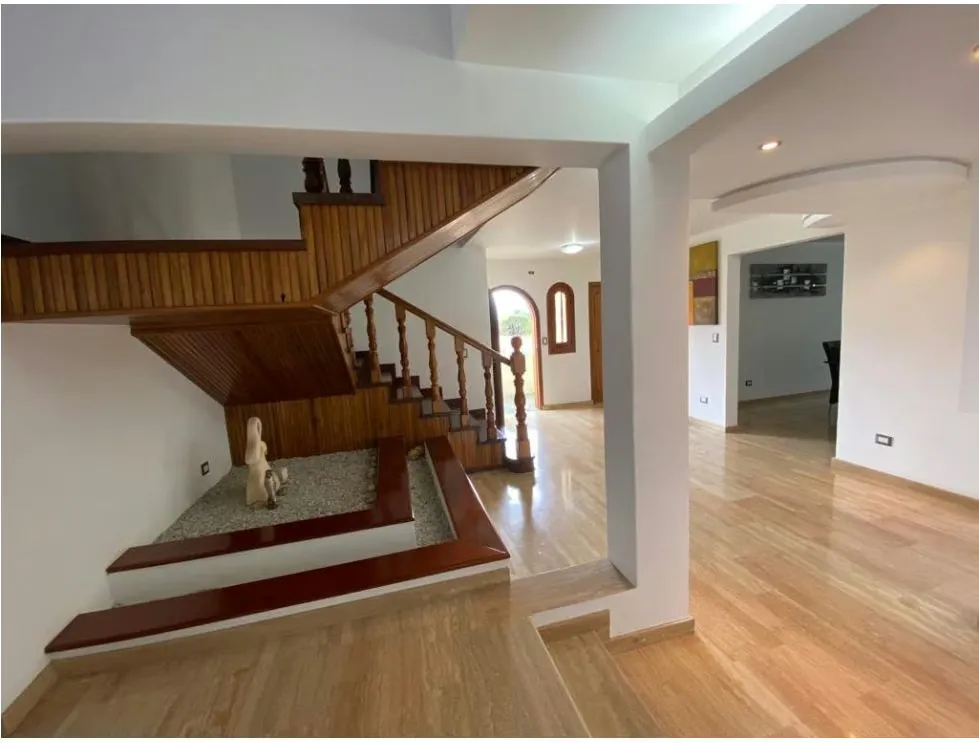 Se vende Casa Comercial 605,45m² 8h/6b/8-10p LaTrinidad - 4