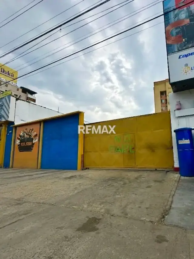 Galpon con excelete ubicación en Av Municipal y alto potencial