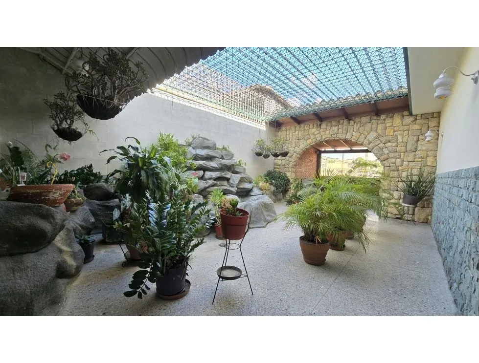 Vendo casa 950m2 El Marques 0757 - 4