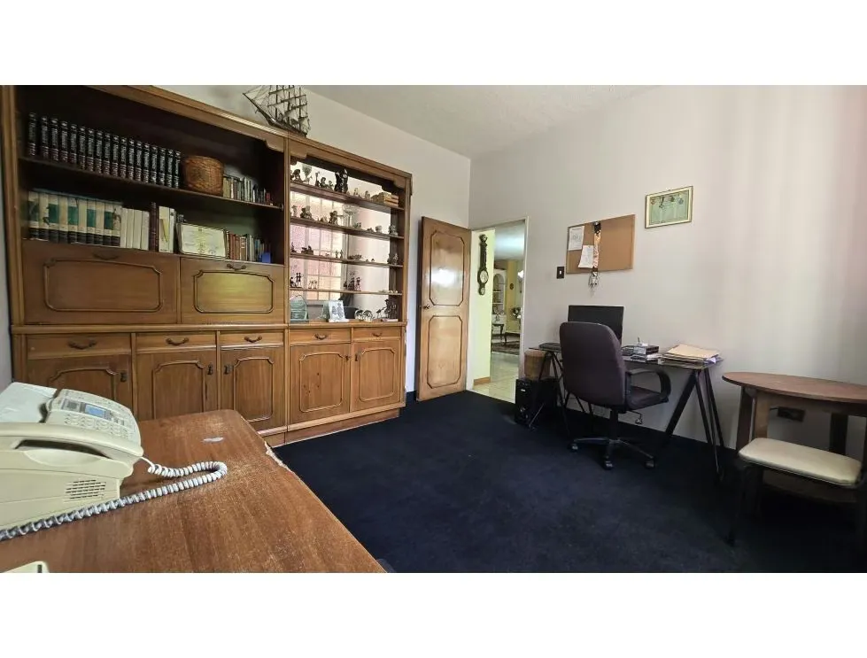 Vendo casa 950m2 El Marques 0757 - 6