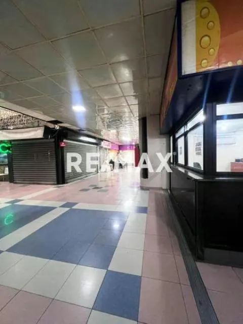 LOCAL COMERCIAL EN ALQUILER - URB. MONTALBÁN - 2