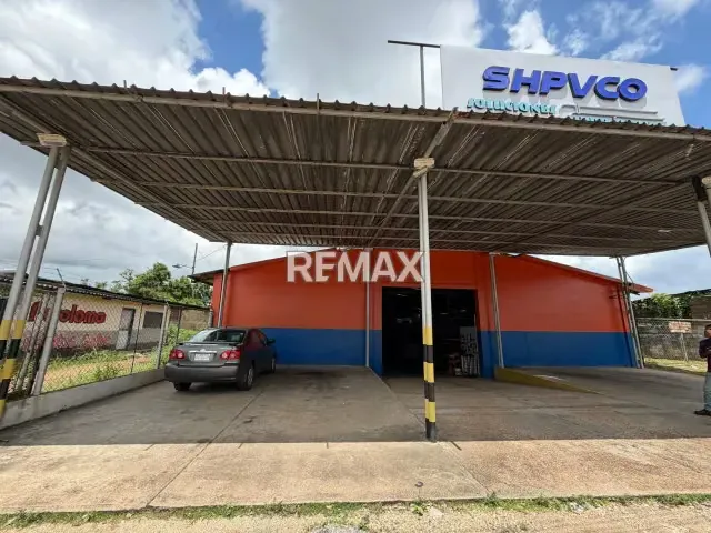 Galpón en Alquiler en la Avenida Alirio Ugarte Pelayo, Maturín. - 11